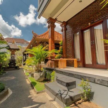 Pondok Lulik Homestay Canggu Ngoại thất bức ảnh