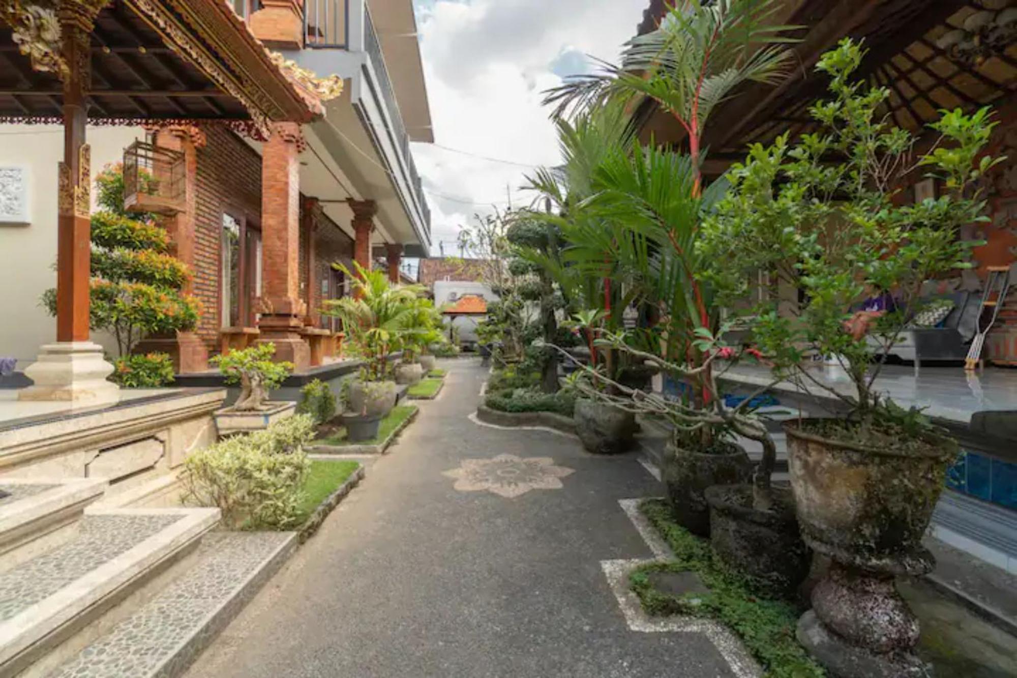 Pondok Lulik Homestay Canggu Ngoại thất bức ảnh