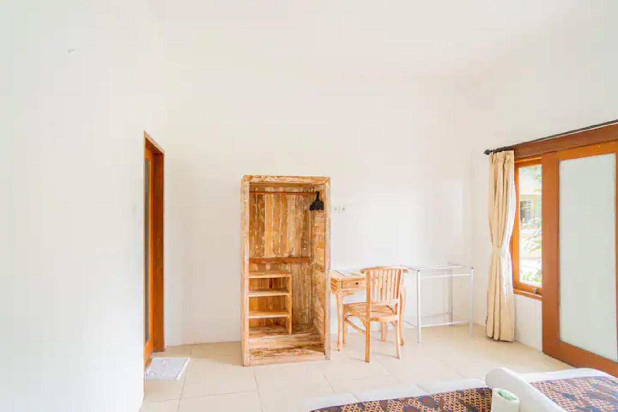 Pondok Lulik Homestay Canggu Ngoại thất bức ảnh