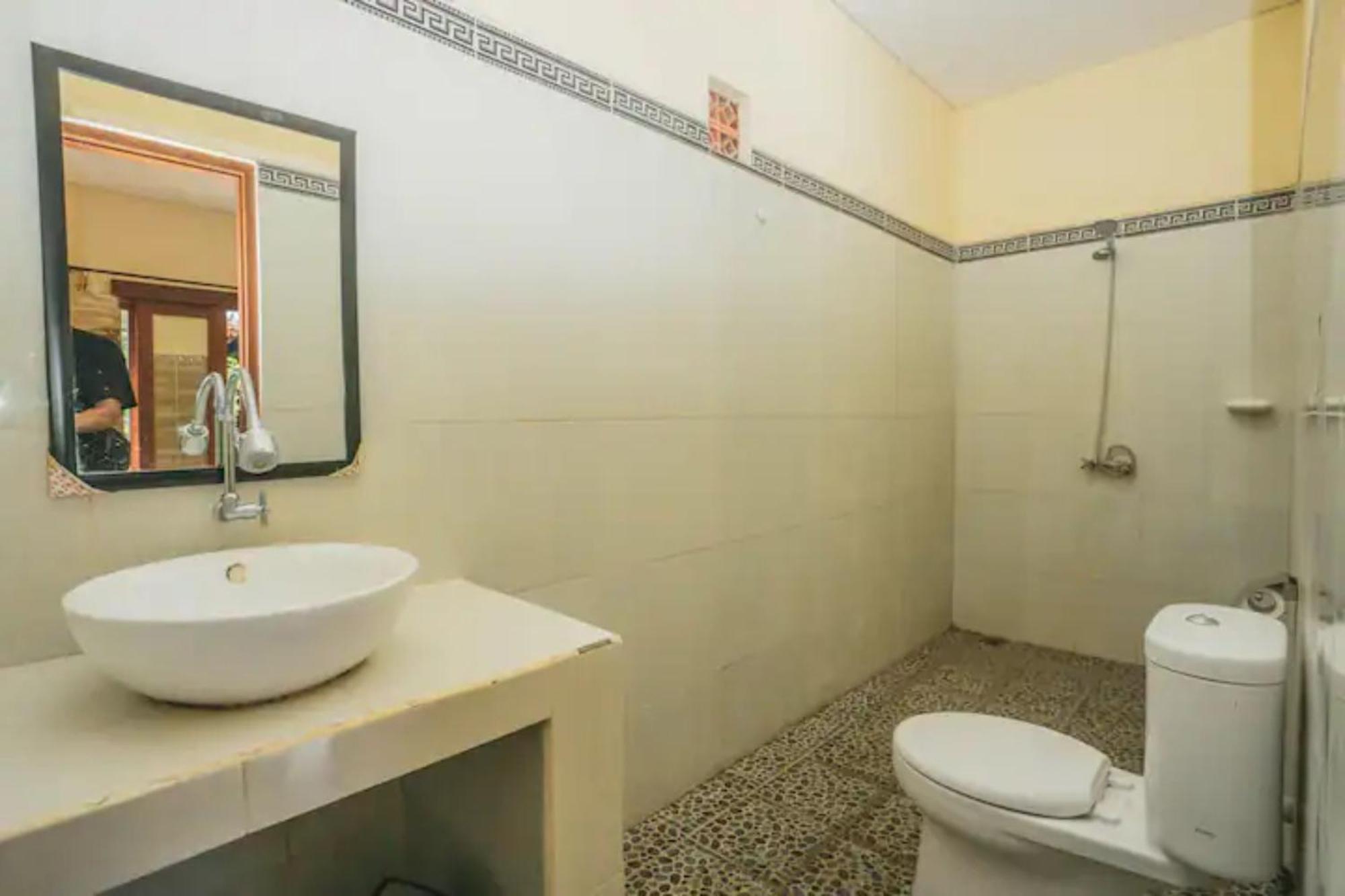 Pondok Lulik Homestay Canggu Ngoại thất bức ảnh