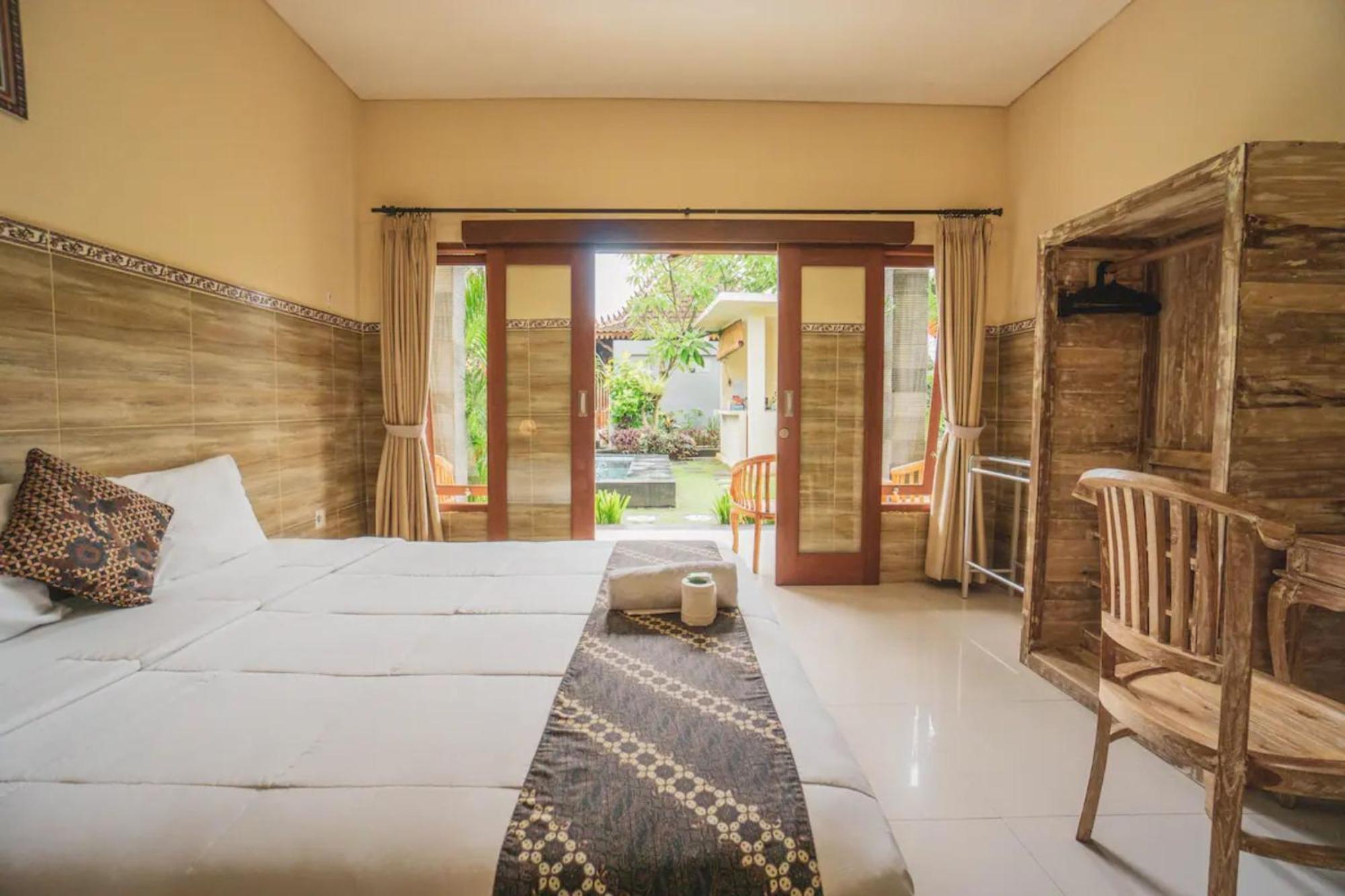 Pondok Lulik Homestay Canggu Ngoại thất bức ảnh